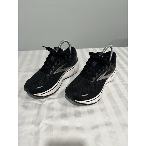Brooks Ghost 14 Black and White Athletic Shoes 7.5 Wide - Picture 3 of 14